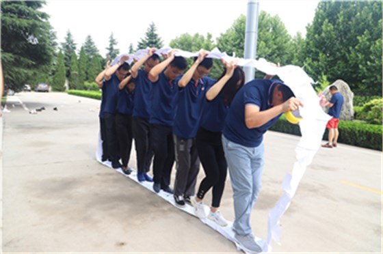 波尼亚集团举办“活力一夏”趣味运动会。